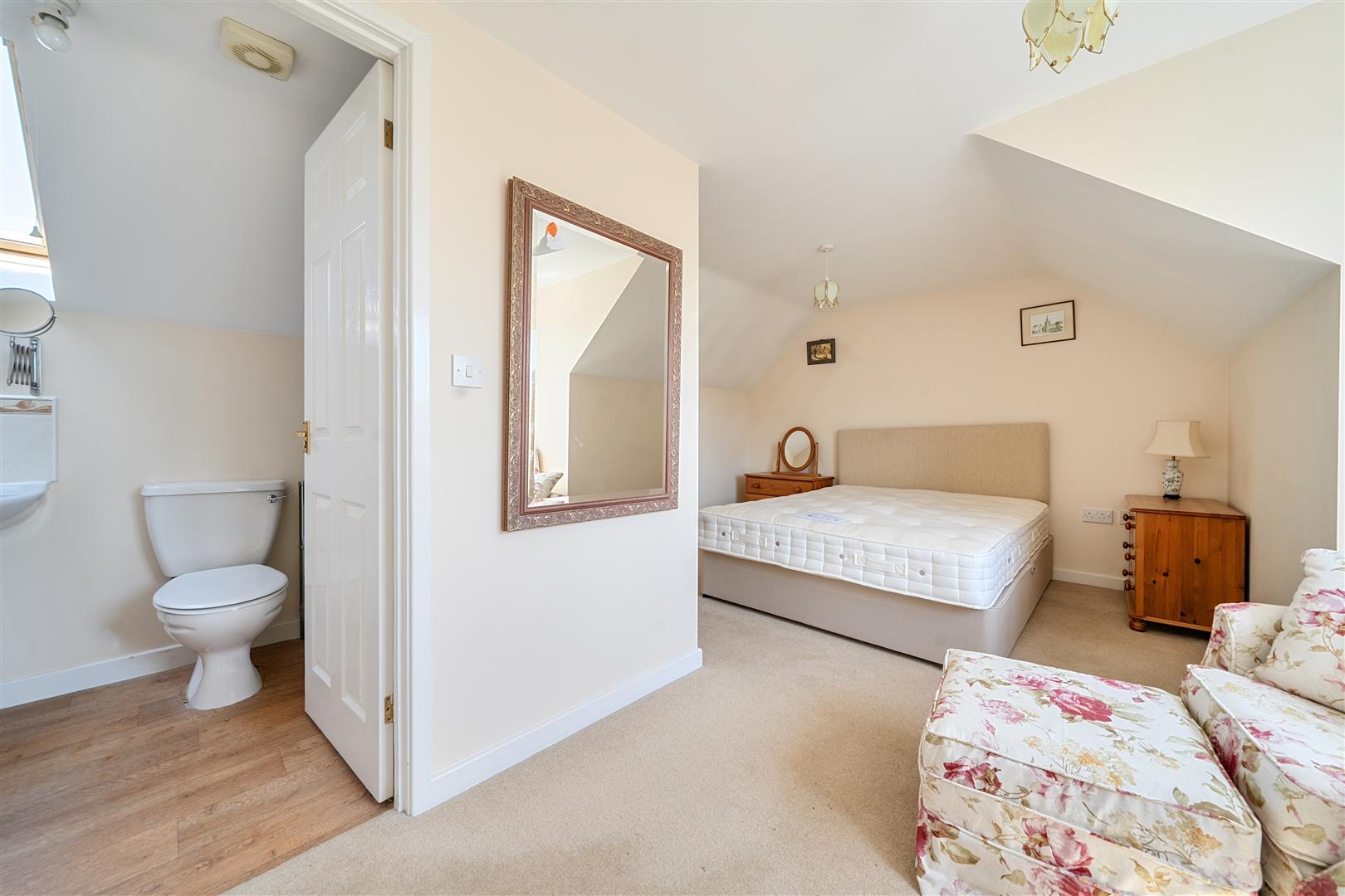 Burnside Cottage, Barons Mead, 